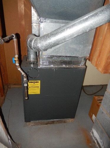 4255 18th St, Milwaukee, WI 53209-6825