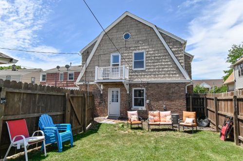 3864 Morris Blvd, Milwaukee WI  53211-2218 exterior