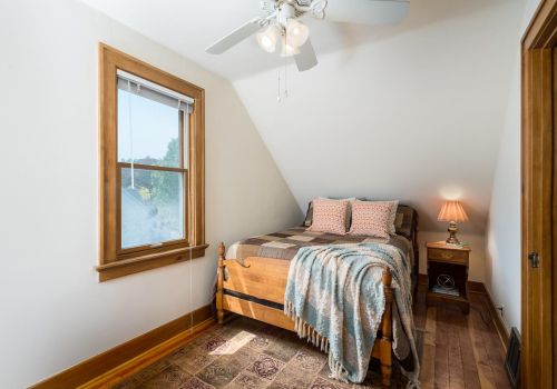 6617 Powell Pl, Milwaukee WI 53213-2980 exterior