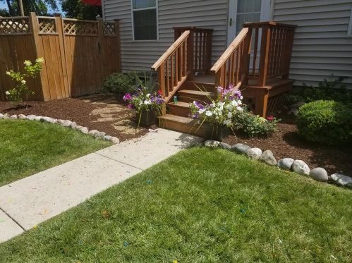 5446 Stack Dr, Milwaukee WI 53219-3137 exterior