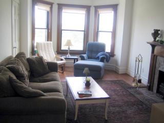 2012 Halsted St, Chicago IL  60608-3449 exterior