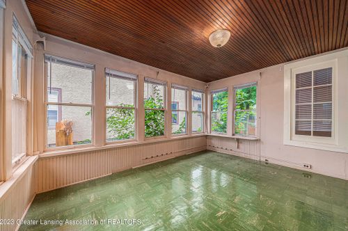 831 Cedar St, Kalamazoo MI 49007-5005 exterior