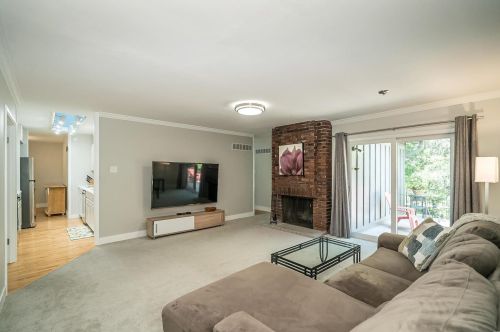 957 Flair Ct, Saint Louis MO 63146-5015 exterior