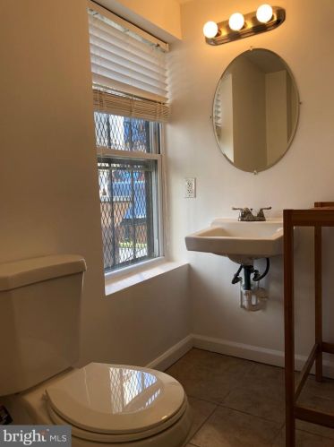 1703 6th St, Washington DC  20001-2448 exterior