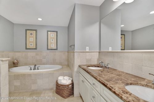 54 Baltimore Ave, Point Pleasant Beach NJ 08742-2602 exterior