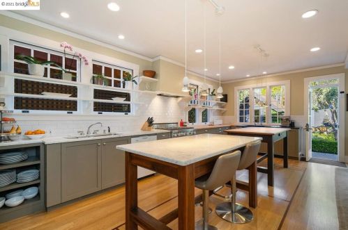 2731 Claremont Blvd, Berkeley CA 94705-1321 exterior