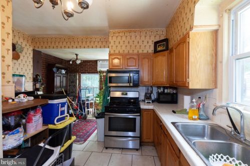 1310 Decatur St, Washington DC 20011-4709 exterior