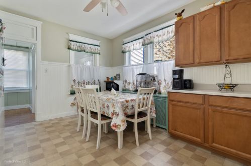 5622 22 Pl, Chicago IL 60608-4206 exterior