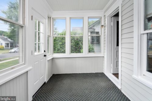 1862 Exton Ave, Trenton, NJ 08610-3323