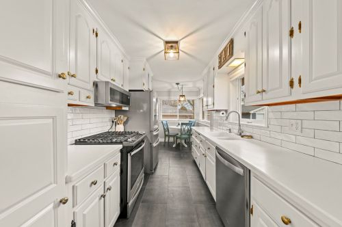 766 Parkside Ave, Elmhurst IL  60126-4811 exterior