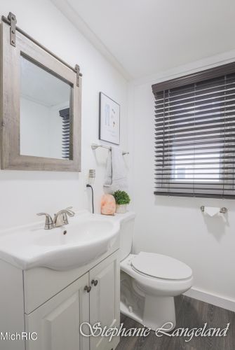 2665 Garfield Ave, Grand Rapids MI 49504-5044 exterior