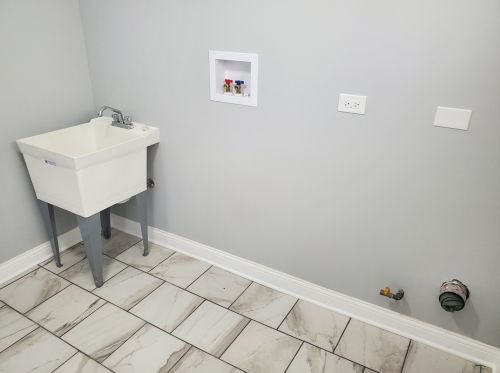 8733 East End Ave, Chicago IL  60617-2734 exterior