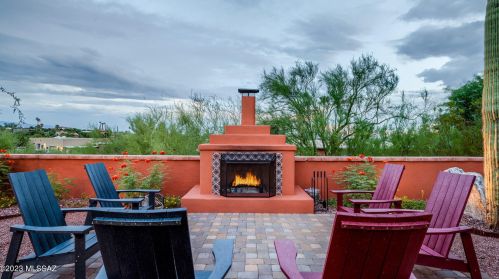 6101 Camino De Santa Valera, Tucson AZ  85718-3722 exterior