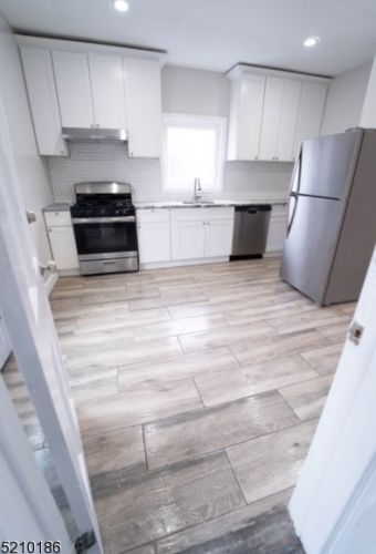 166 Laurel Ave, Irvington NJ  07111-1309 exterior