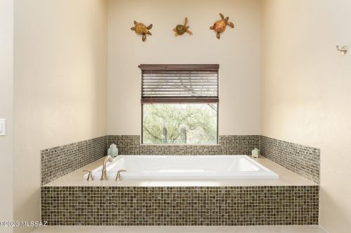 2106 Camino El Ganado, Tucson AZ  85718-4108 exterior