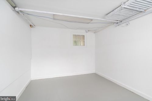 3524 Edmunds St, Washington DC 20007-1463 exterior