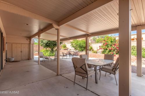 802 Belltower Dr, Green Valley AZ 85614-3268 exterior