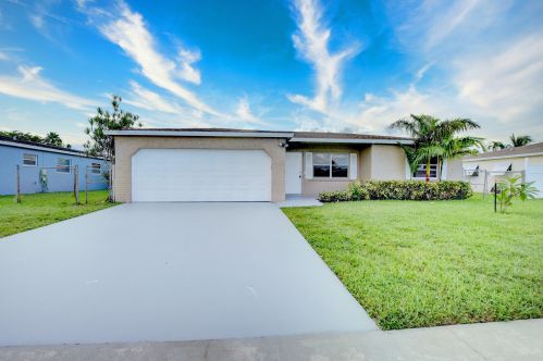 10870 Eureka St, Boca Raton FL  33428-4067 exterior