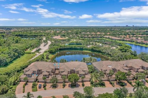 9206 Museo Cir, Naples FL 34114-9528 exterior