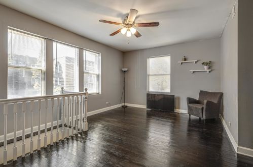 4546 Barry Ave, Chicago, IL 60641-5256