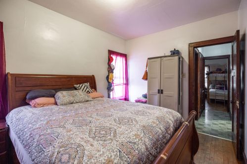 1570 Oklahoma Ave, Milwaukee WI 53207-2939 exterior