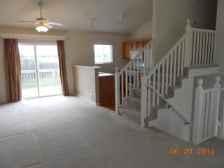 12738 Nebraska Ave, Omaha NE  68164-1398 exterior