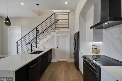 1521 Varnum St, Washington DC 20011-7009 exterior