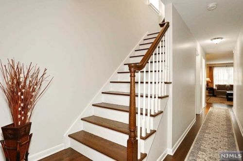 7 Lawrence Ave, Dumont NJ  07628-2708 exterior