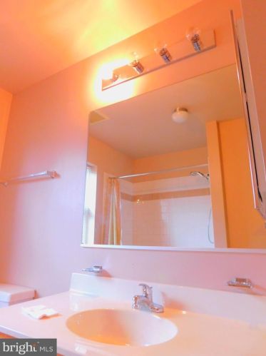 1920 Franklin St, Philadelphia PA  19122-2015 exterior