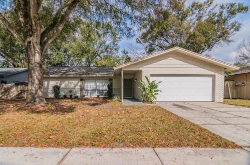 13523 Capitol Dr, Tampa, FL 33613-3105