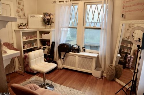 21 Mountainview Ave, Nutley, NJ 07110-1605