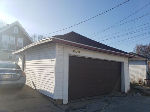 3870 22 St, Milwaukee WI 53206-1460 exterior