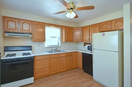 7934 Elm St, Pittsburgh PA 15221-1920 exterior