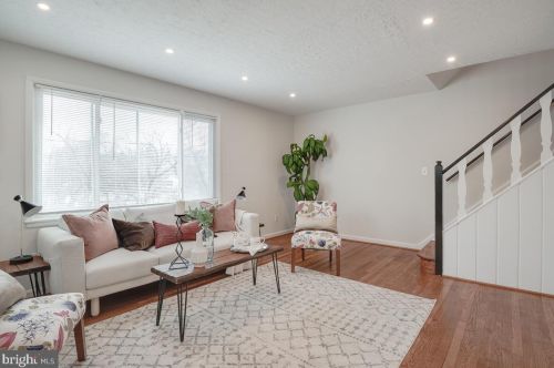 11902 Valleywood Dr, Silver Spring MD 20902-2235 exterior