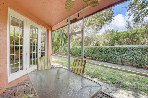 9911 Coronado Lake Dr, Boynton Beach FL 33437-5348 exterior