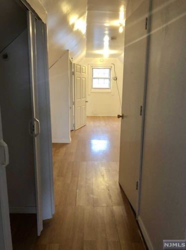 24 Maple St, Outwater NJ 07026-2908 exterior