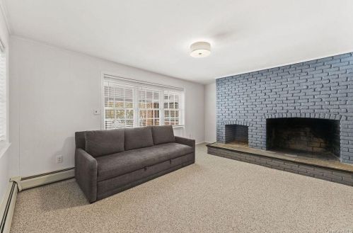 9 Maple Way, Armonk NY 10504-2601 exterior