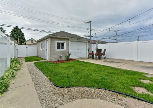 4944 Merrimac Ave, Chicago IL  60638-1304 exterior