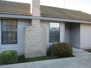 921 Lynora St, Tulare CA  93274-7363 exterior