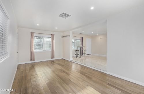 6501 20th Ave, Phoenix AZ  85015-1504 exterior