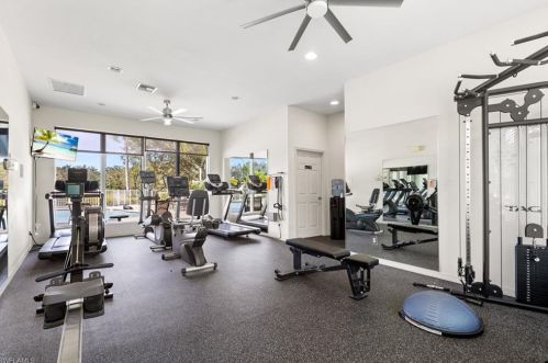 8260 Laurel Lk Blvd, Naples FL 34119-9797 exterior