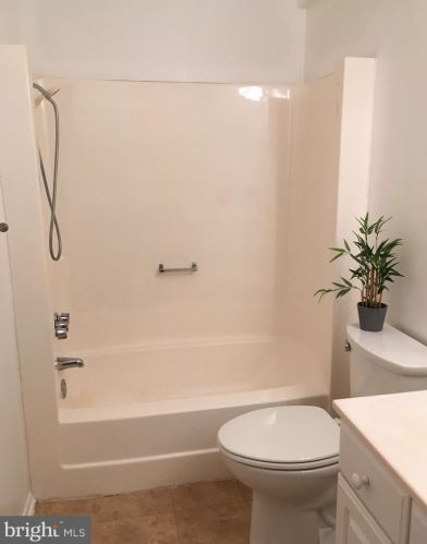 15032 Candover Ct, Silver Spring MD 20906-1743 exterior