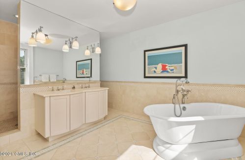 1 North St, Greenwich CT 06831-2701 exterior