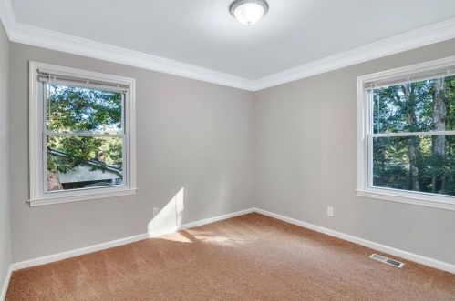 3075 Summer Lk Dr, Gainesville GA 30506-7207 exterior