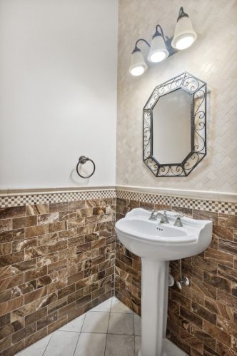 6724 Karlov Ave, Chicago IL 60712-3510 exterior