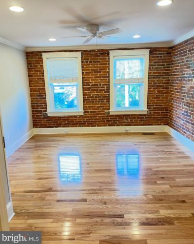 725 Shippen St, Lancaster PA 17602-2714 exterior