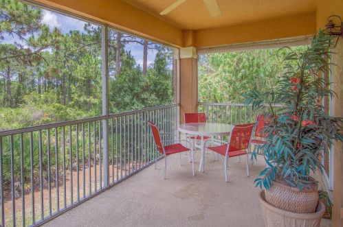 8252 Mulligan Cir, Fort Pierce FL exterior