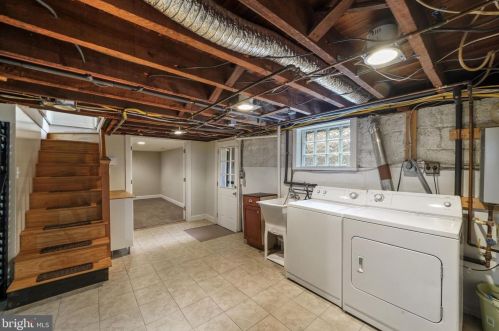 1504 Lawrence St, Washington DC 20017-2913 exterior