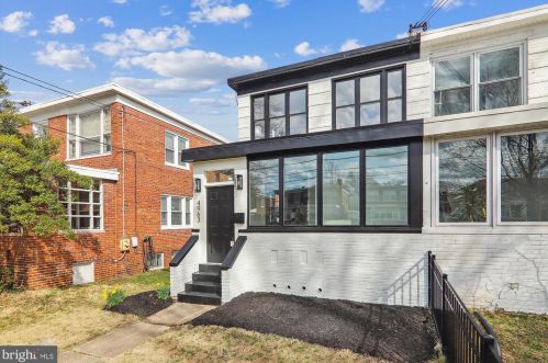 4963 12 St, Washington DC 20003-1414 exterior