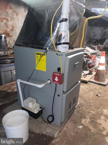 1702 22nd St, Philadelphia PA 19140-3831 exterior